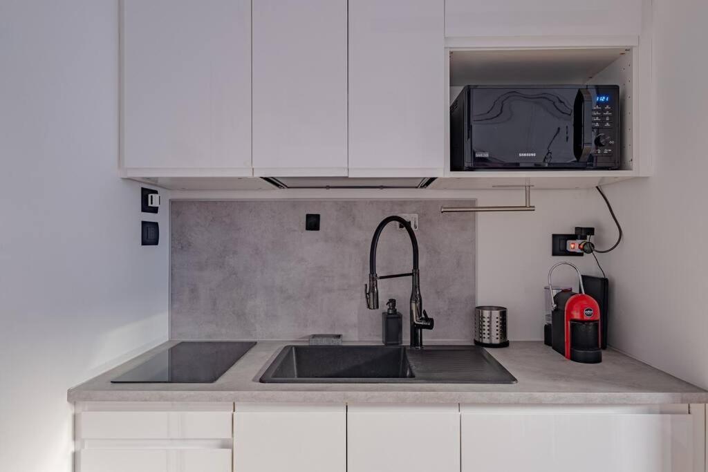 Modern Apartment At San Giovanni Рим Екстер'єр фото
