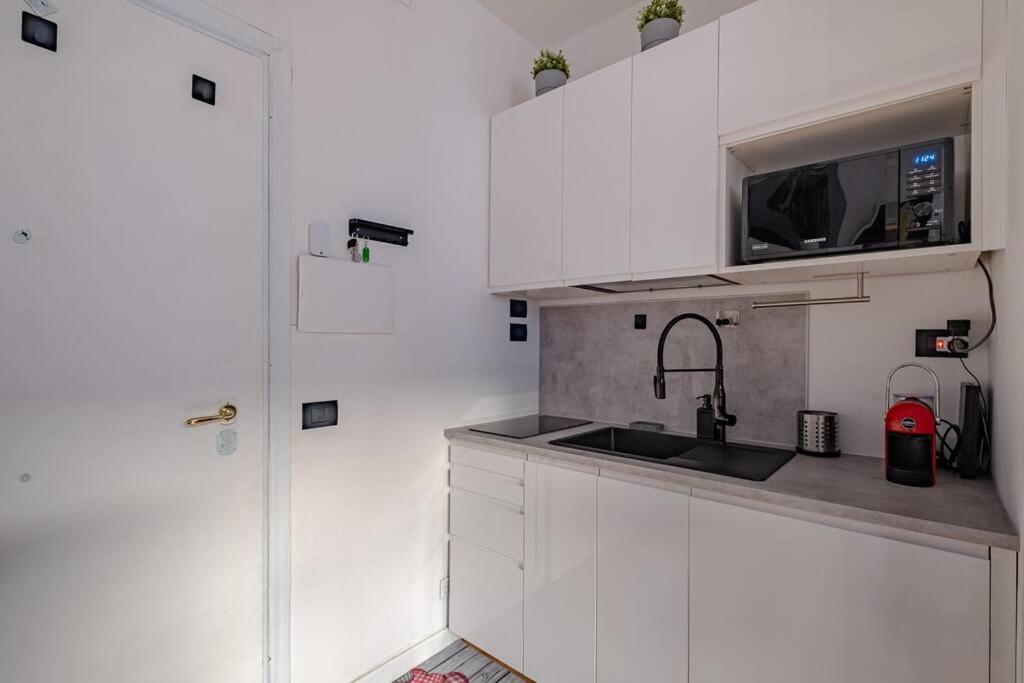 Modern Apartment At San Giovanni Рим Екстер'єр фото